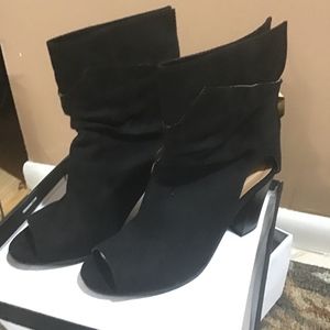 Qupid black suede boots